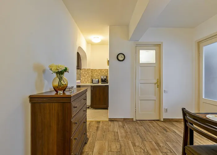 Ultracentral With Downtown View & Self Check-in *